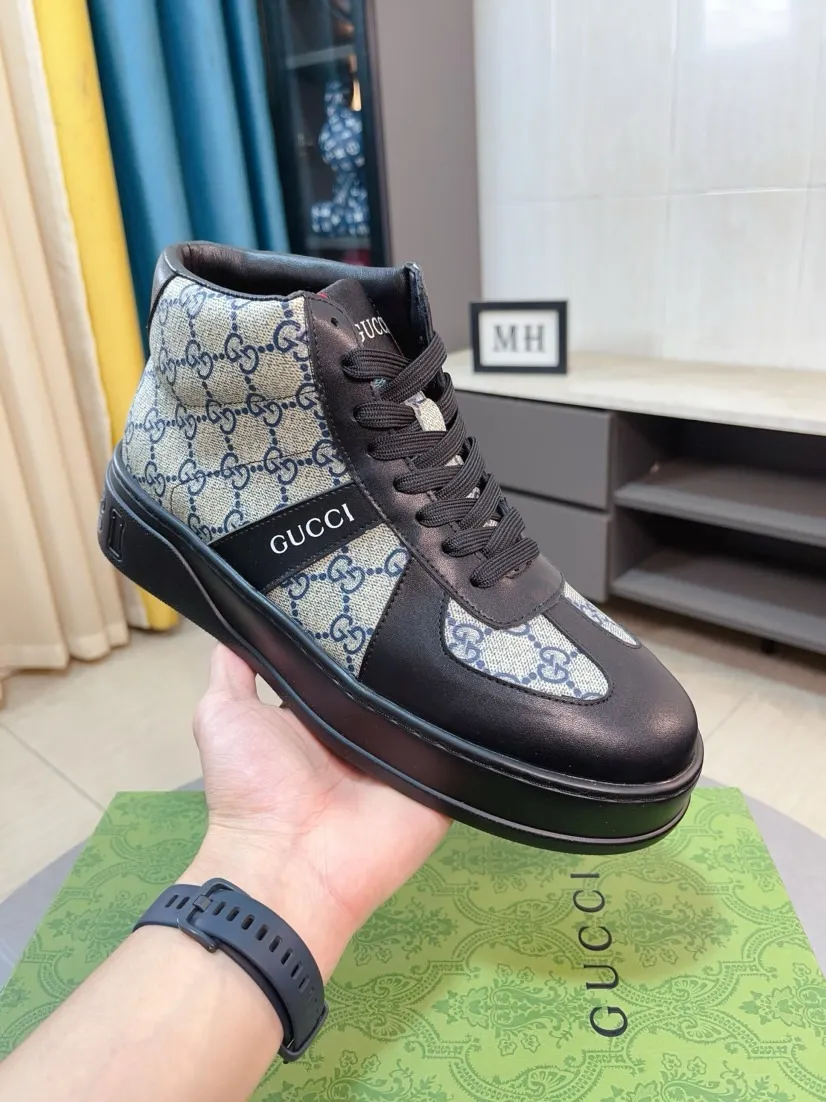 Factory price 438🌹🌹GUCCI [Gucci] New high-top men's shoes, a high-end brand, the latest fashionable casual men's shoes, trendy and versatile, relaxed and sporty style, uppers imported from Italy, first-layer cowhide, genuine leather lining, and ultra-fine workmanship. Original personalized fashionable rubber wear-resistant outsole, light and comfortable on the foot, size 38-44